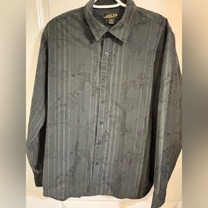 Men’s XL Helix Button Front 
Faded paisley and stripe design grey and black